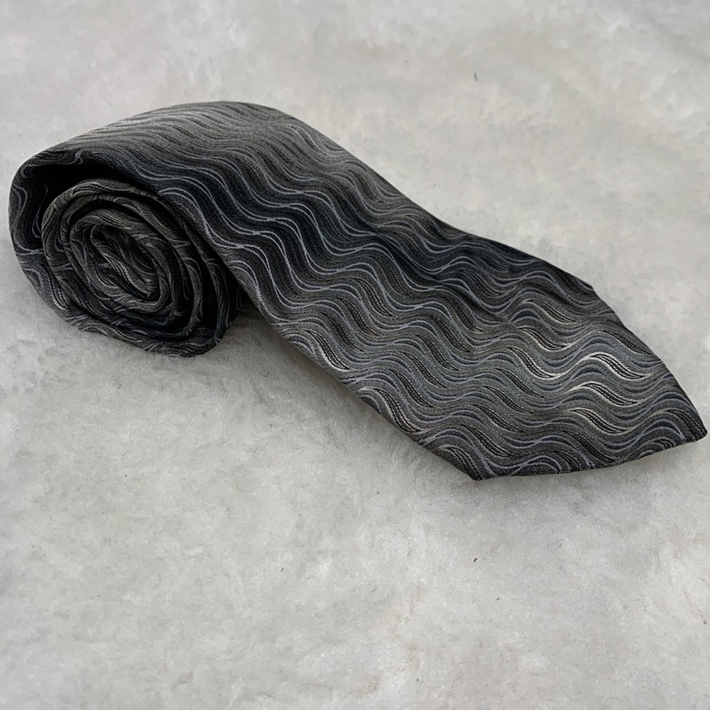 PAVONE ITALIAN  SILK TIE Silver and Gray